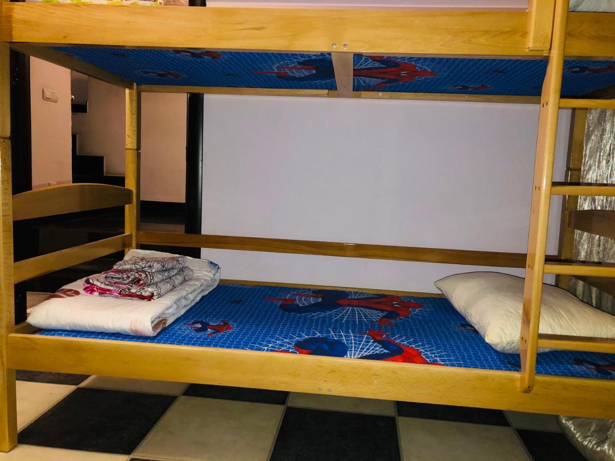 Sev Group Hostel Єреван Екстер'єр фото